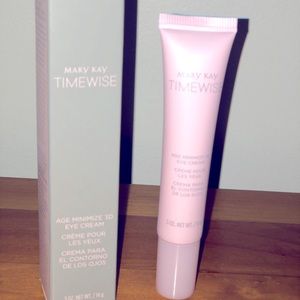 Mary Kay age minimize 3D eye cream.
